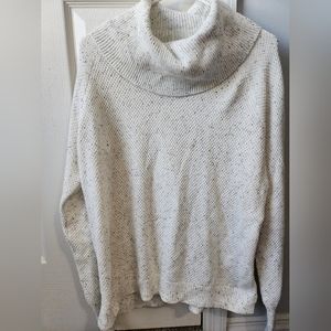 Speckled off white sweater size L